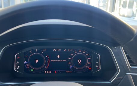 Volkswagen Tiguan II, 2021 год, 3 050 000 рублей, 19 фотография