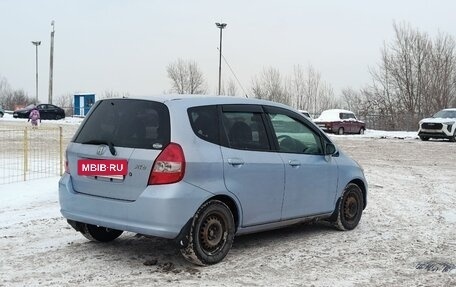 Honda Fit III, 2002 год, 310 000 рублей, 4 фотография