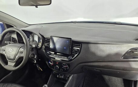 Hyundai Solaris II рестайлинг, 2021 год, 1 600 000 рублей, 15 фотография