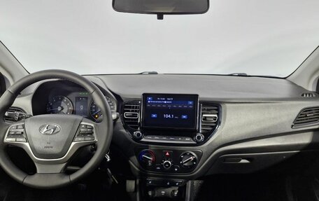 Hyundai Solaris II рестайлинг, 2021 год, 1 600 000 рублей, 17 фотография