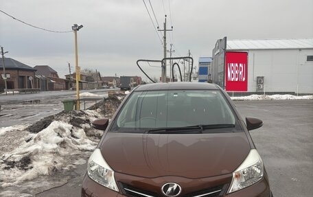 Toyota Vitz, 2012 год, 1 100 000 рублей, 1 фотография