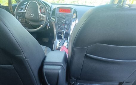 Opel Astra J, 2013 год, 625 000 рублей, 11 фотография