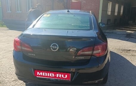 Opel Astra J, 2013 год, 625 000 рублей, 3 фотография