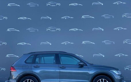 Volkswagen Tiguan II, 2021 год, 2 872 600 рублей, 12 фотография