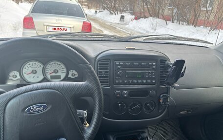 Ford Escape II, 2006 год, 560 000 рублей, 3 фотография