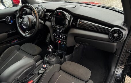 MINI Hatch, 2019 год, 2 380 000 рублей, 21 фотография