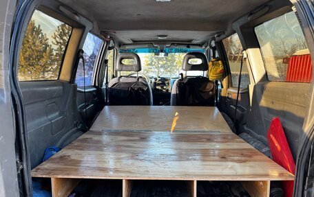 Nissan Terrano II рестайлинг, 1996 год, 500 000 рублей, 6 фотография