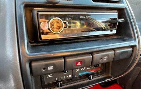 Nissan Terrano II рестайлинг, 1996 год, 500 000 рублей, 24 фотография