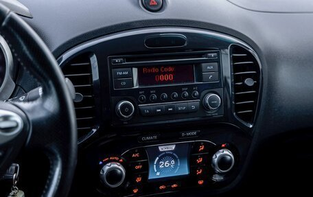 Nissan Juke II, 2012 год, 900 000 рублей, 17 фотография