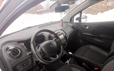 Renault Kaptur I рестайлинг, 2017 год, 1 500 000 рублей, 8 фотография