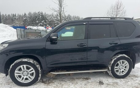 Toyota Land Cruiser Prado 150 рестайлинг 2, 2010 год, 2 300 000 рублей, 3 фотография