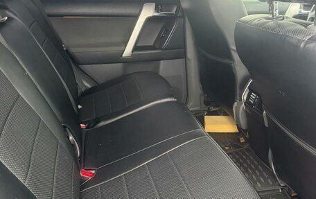 Toyota Land Cruiser Prado 150 рестайлинг 2, 2010 год, 2 300 000 рублей, 9 фотография