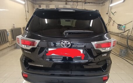 Toyota Highlander III, 2014 год, 2 990 000 рублей, 3 фотография
