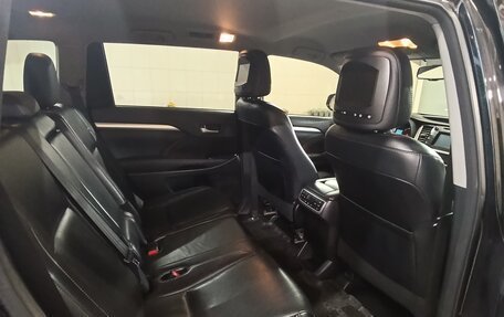 Toyota Highlander III, 2014 год, 2 990 000 рублей, 12 фотография