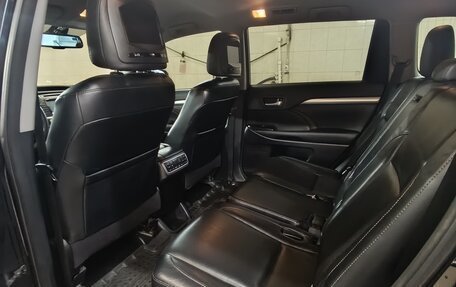 Toyota Highlander III, 2014 год, 2 990 000 рублей, 11 фотография