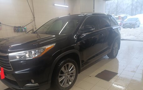 Toyota Highlander III, 2014 год, 2 990 000 рублей, 8 фотография