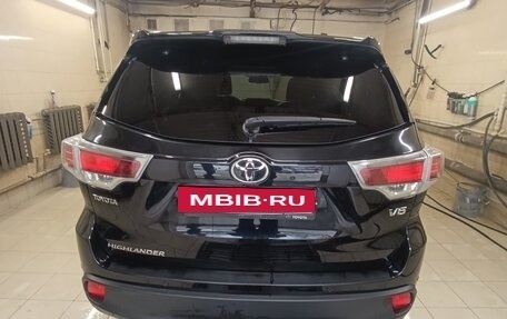 Toyota Highlander III, 2014 год, 2 990 000 рублей, 4 фотография