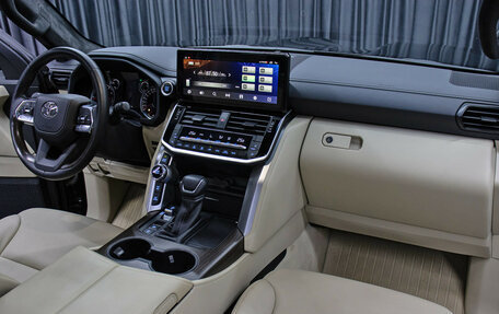 Toyota Land Cruiser, 2021 год, 10 500 000 рублей, 12 фотография