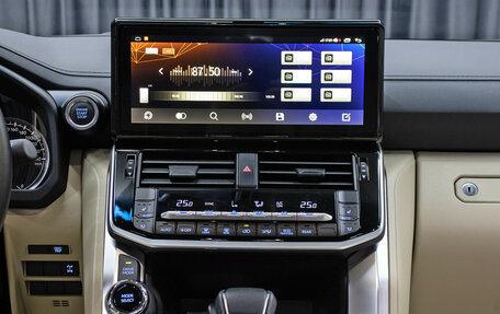 Toyota Land Cruiser, 2021 год, 10 500 000 рублей, 17 фотография