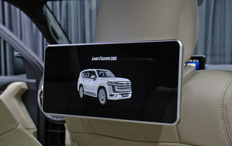 Toyota Land Cruiser, 2021 год, 10 500 000 рублей, 21 фотография