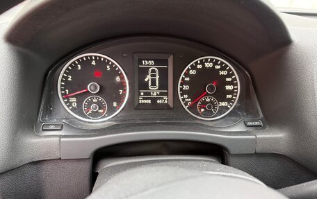 Volkswagen Tiguan I, 2011 год, 899 999 рублей, 16 фотография