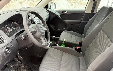 Volkswagen Tiguan I, 2011 год, 899 999 рублей, 17 фотография