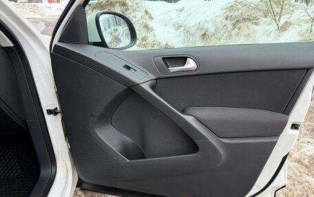 Volkswagen Tiguan I, 2011 год, 899 999 рублей, 29 фотография