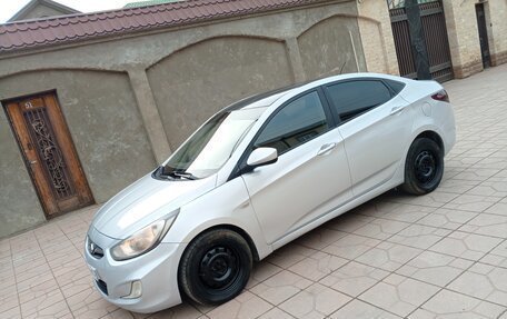 Hyundai Solaris II рестайлинг, 2014 год, 490 000 рублей, 12 фотография