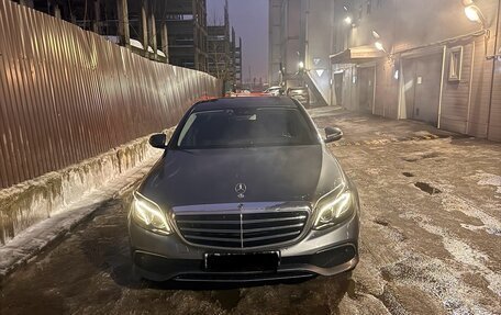 Mercedes-Benz E-Класс, 2019 год, 4 200 000 рублей, 2 фотография