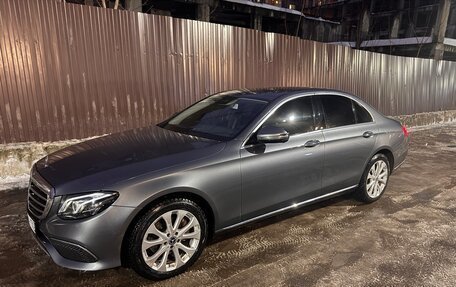 Mercedes-Benz E-Класс, 2019 год, 4 200 000 рублей, 7 фотография