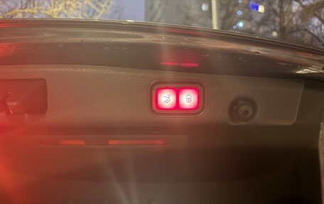 Mercedes-Benz E-Класс, 2019 год, 4 200 000 рублей, 14 фотография