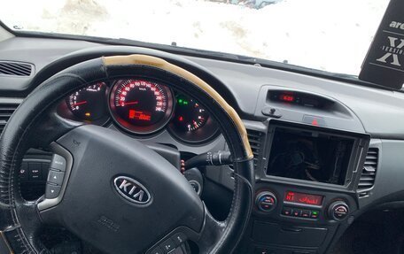 KIA Magentis II рестайлинг, 2010 год, 650 000 рублей, 18 фотография