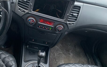 KIA Magentis II рестайлинг, 2010 год, 650 000 рублей, 16 фотография