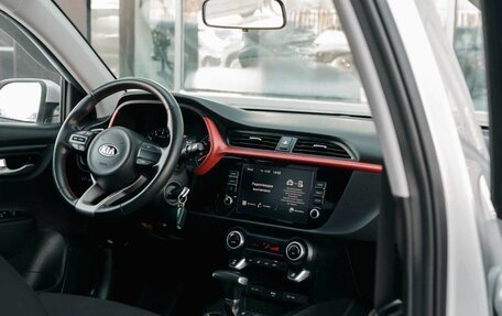 KIA Rio IV, 2021 год, 1 800 000 рублей, 10 фотография