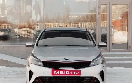 KIA Rio IV, 2021 год, 1 800 000 рублей, 2 фотография