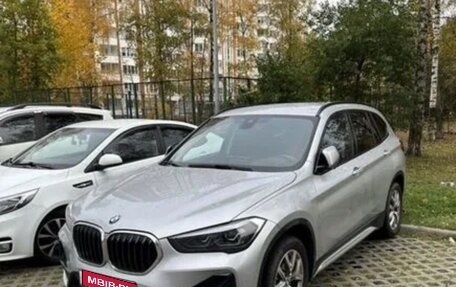 BMW X1, 2019 год, 2 100 000 рублей, 1 фотография