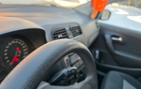 Volkswagen Polo VI (EU Market), 2011 год, 619 000 рублей, 12 фотография