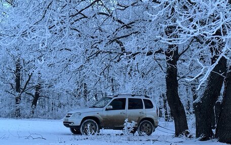 Chevrolet Niva I рестайлинг, 2013 год, 530 000 рублей, 2 фотография