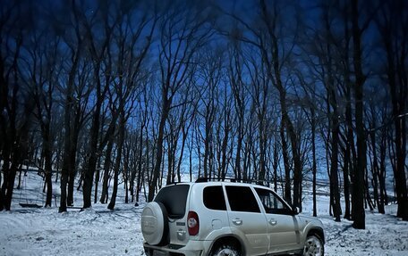 Chevrolet Niva I рестайлинг, 2013 год, 530 000 рублей, 3 фотография