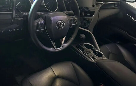 Toyota Camry, 2019 год, 2 900 000 рублей, 12 фотография