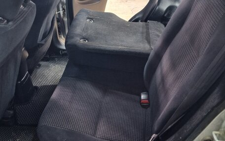 Honda HR-V I, 2004 год, 570 000 рублей, 13 фотография