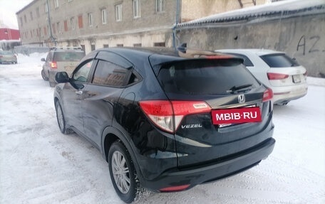 Honda Vezel, 2019 год, 1 750 000 рублей, 3 фотография