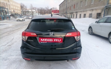 Honda Vezel, 2019 год, 1 750 000 рублей, 2 фотография