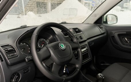 Skoda Fabia II, 2013 год, 648 000 рублей, 5 фотография