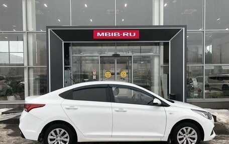 Hyundai Solaris II рестайлинг, 2017 год, 1 300 000 рублей, 4 фотография