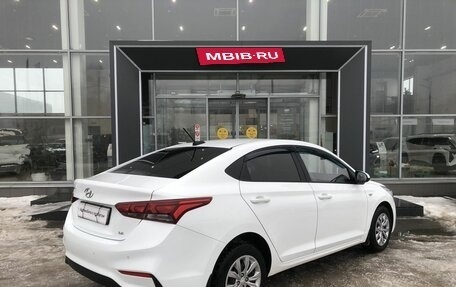 Hyundai Solaris II рестайлинг, 2017 год, 1 300 000 рублей, 5 фотография