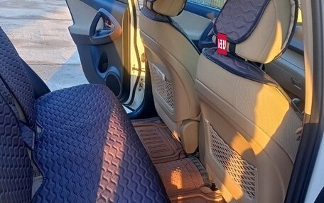 Toyota Vanguard, 2010 год, 1 300 000 рублей, 16 фотография