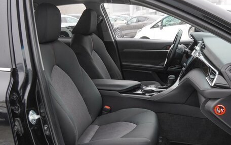 Toyota Camry, 2019 год, 2 590 000 рублей, 8 фотография