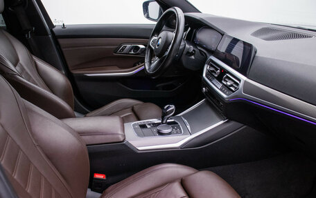 BMW 3 серия, 2019 год, 3 840 000 рублей, 9 фотография