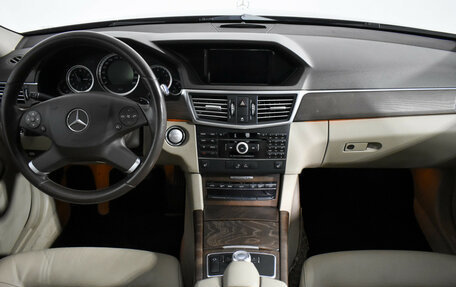 Mercedes-Benz E-Класс, 2010 год, 1 349 000 рублей, 16 фотография